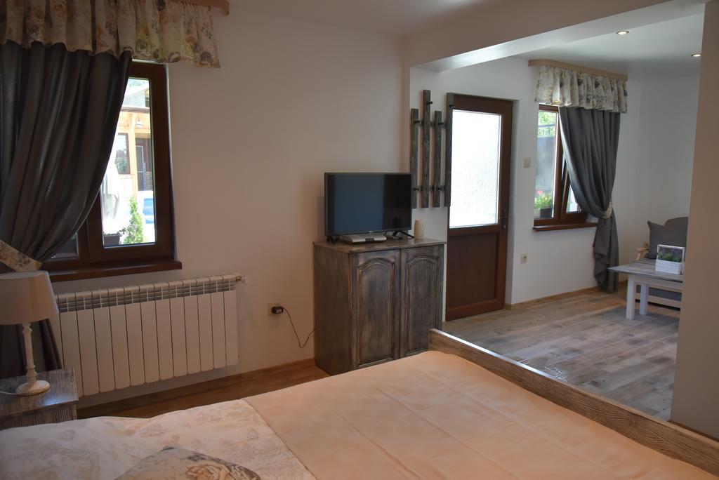 Guest House Zlateya Madara Εξωτερικό φωτογραφία