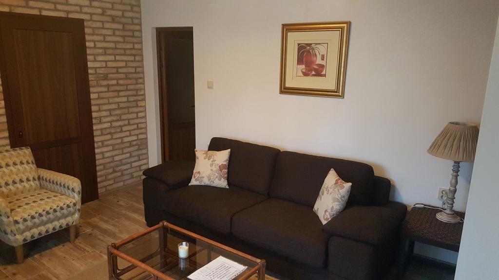 Guest House Zlateya Madara Εξωτερικό φωτογραφία